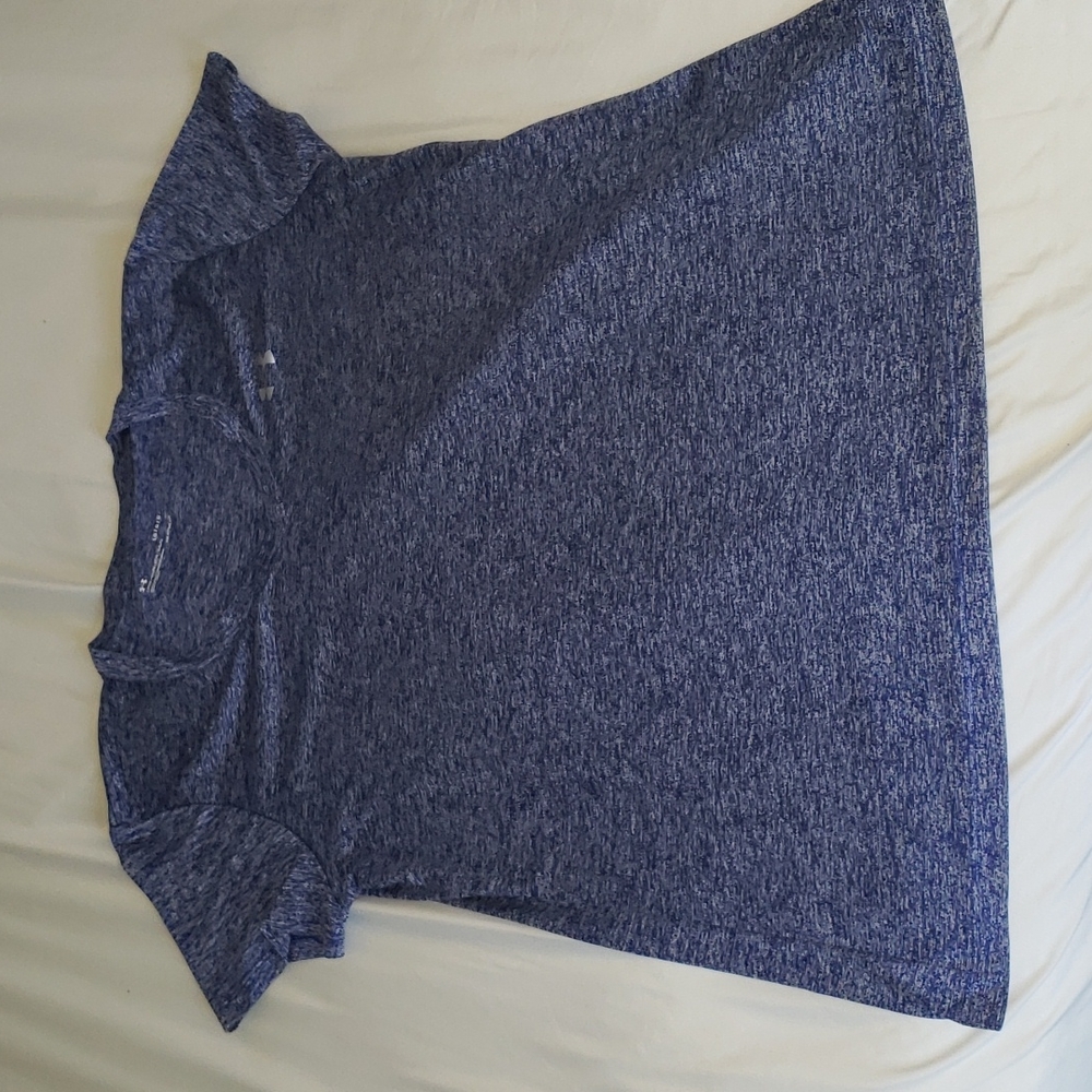 Women's large under armour tee